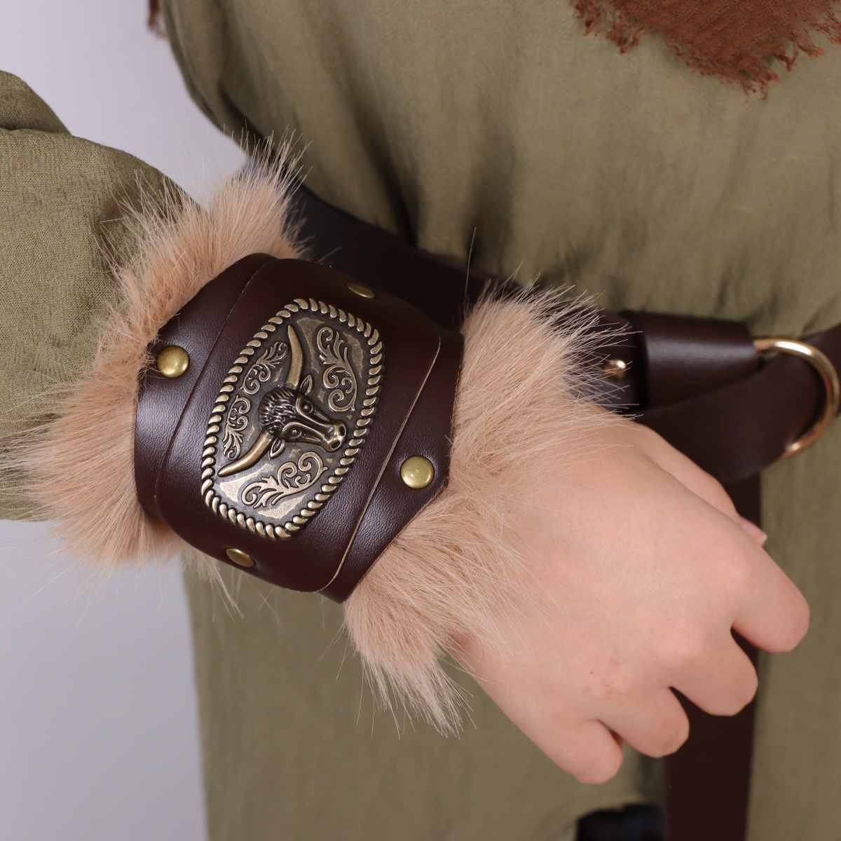 واقيات معصم من البولي يوريثان  - مراجعة Wrist Wraps وسعره